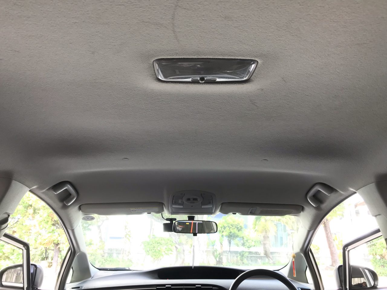 車内天井の汚れ 沖縄 カーケアショップザップス